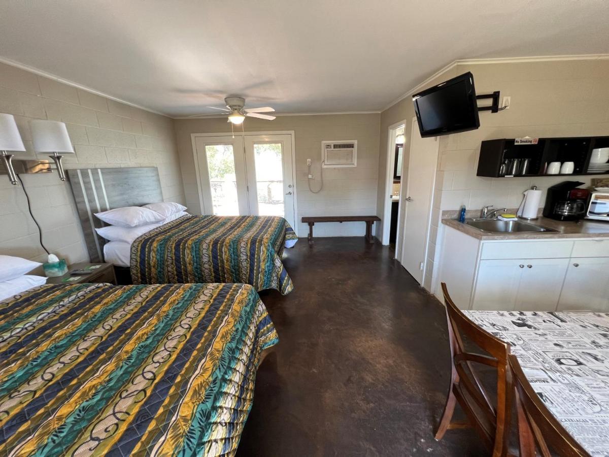 Painted Sky Inn Burnet 外观 照片